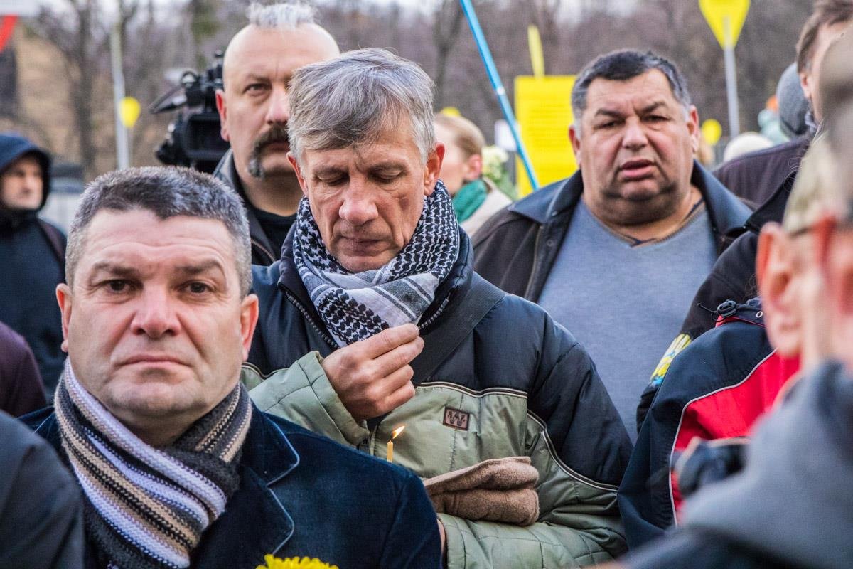 К мемориалу пришли родственники погибших