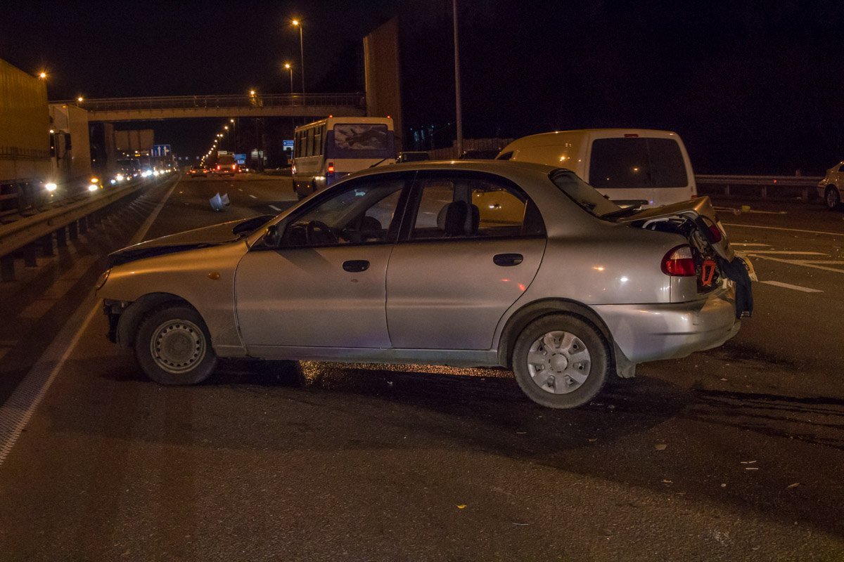 От удара машины начало крутить 