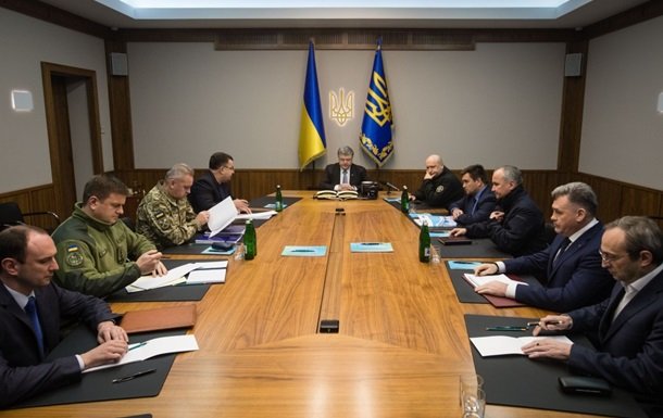 Президент Петр Порошенко провел Военный кабинет Президент Петр Порошенко провел Военный кабинет