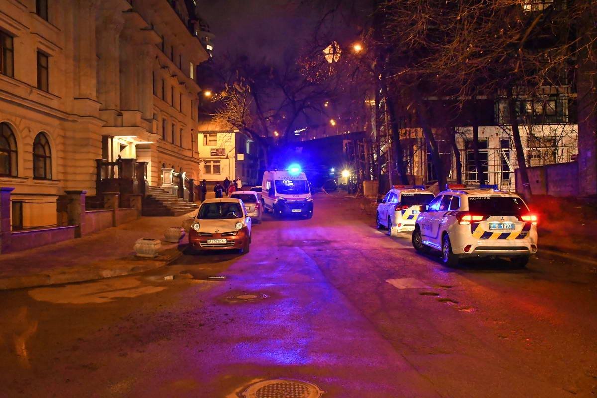 Мужчина шел со стороны бульвара Леси Украинки