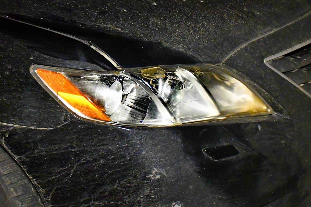 В результате аварии разбилась фара 