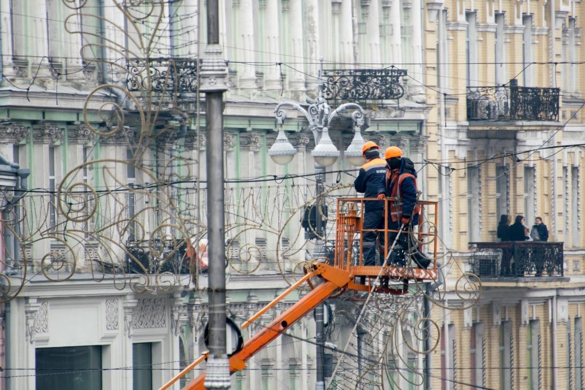 Включить всю иллюминацию в Киеве планируют 19 декабря