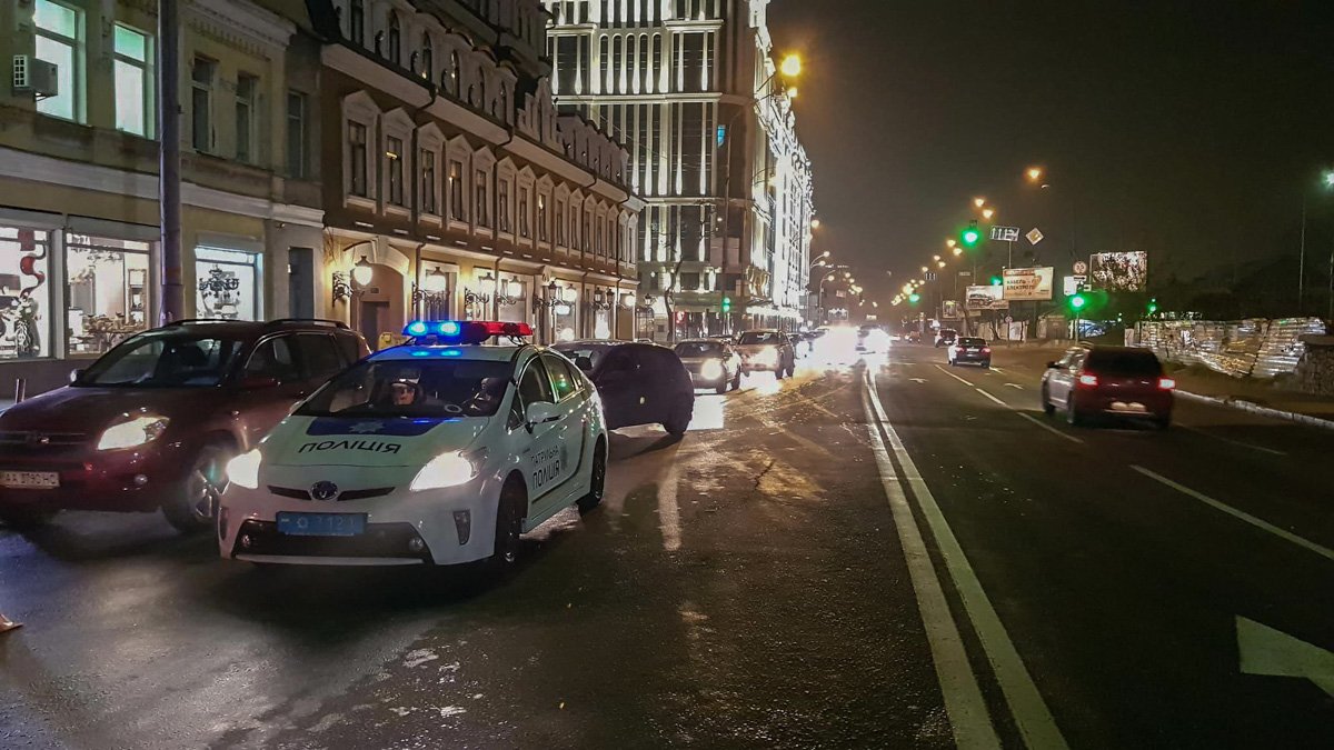 На месте работала патрульная полиция 