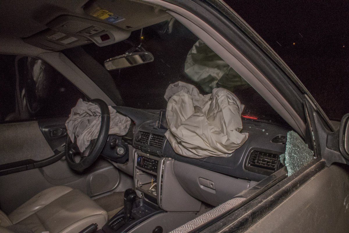 В машине сработала подушка безопасности 