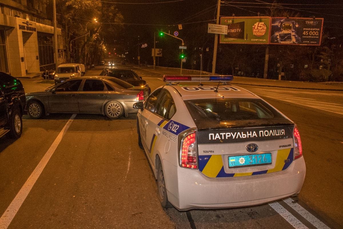 На месте работала патрульная полиция 