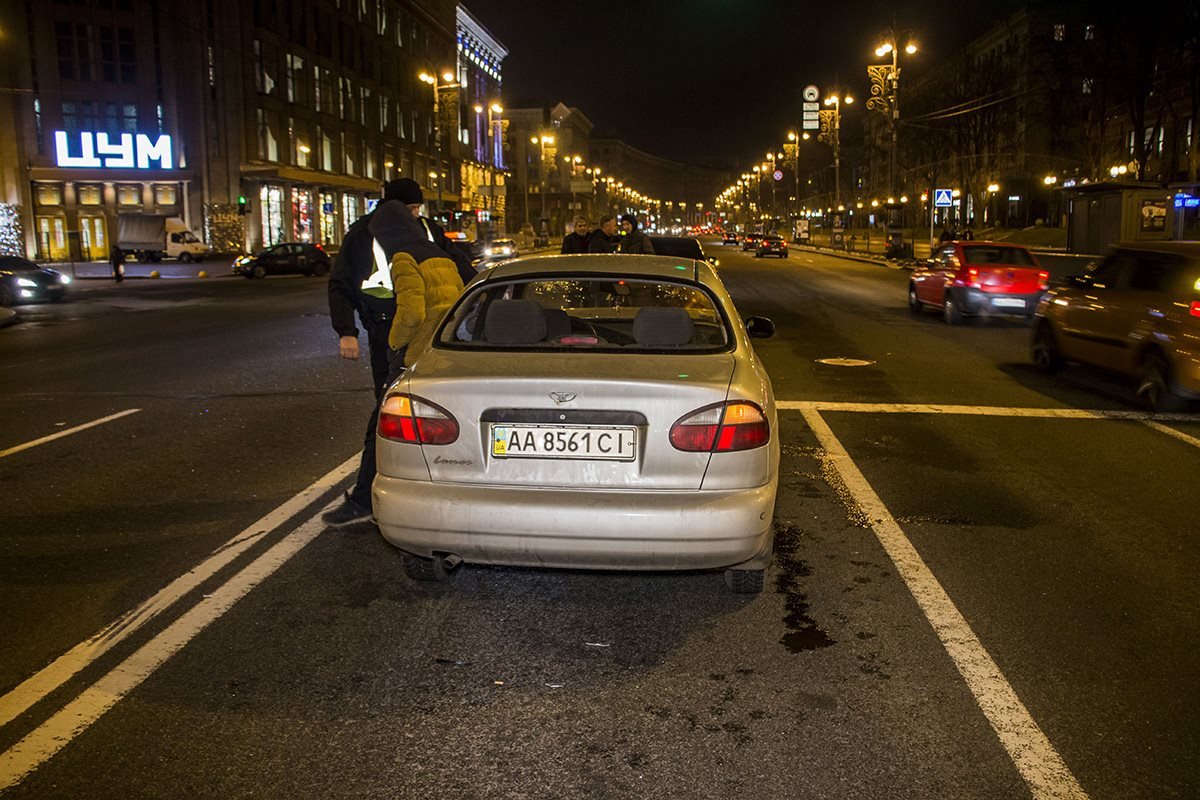 По предварительной информации, Daewoo не принадлежит водителю, а зарегистрирована на фирму, в которой он работает По предварительной информации, Daewoo не принадлежит водителю, а зарегистрирована на фирму, в которой он работает