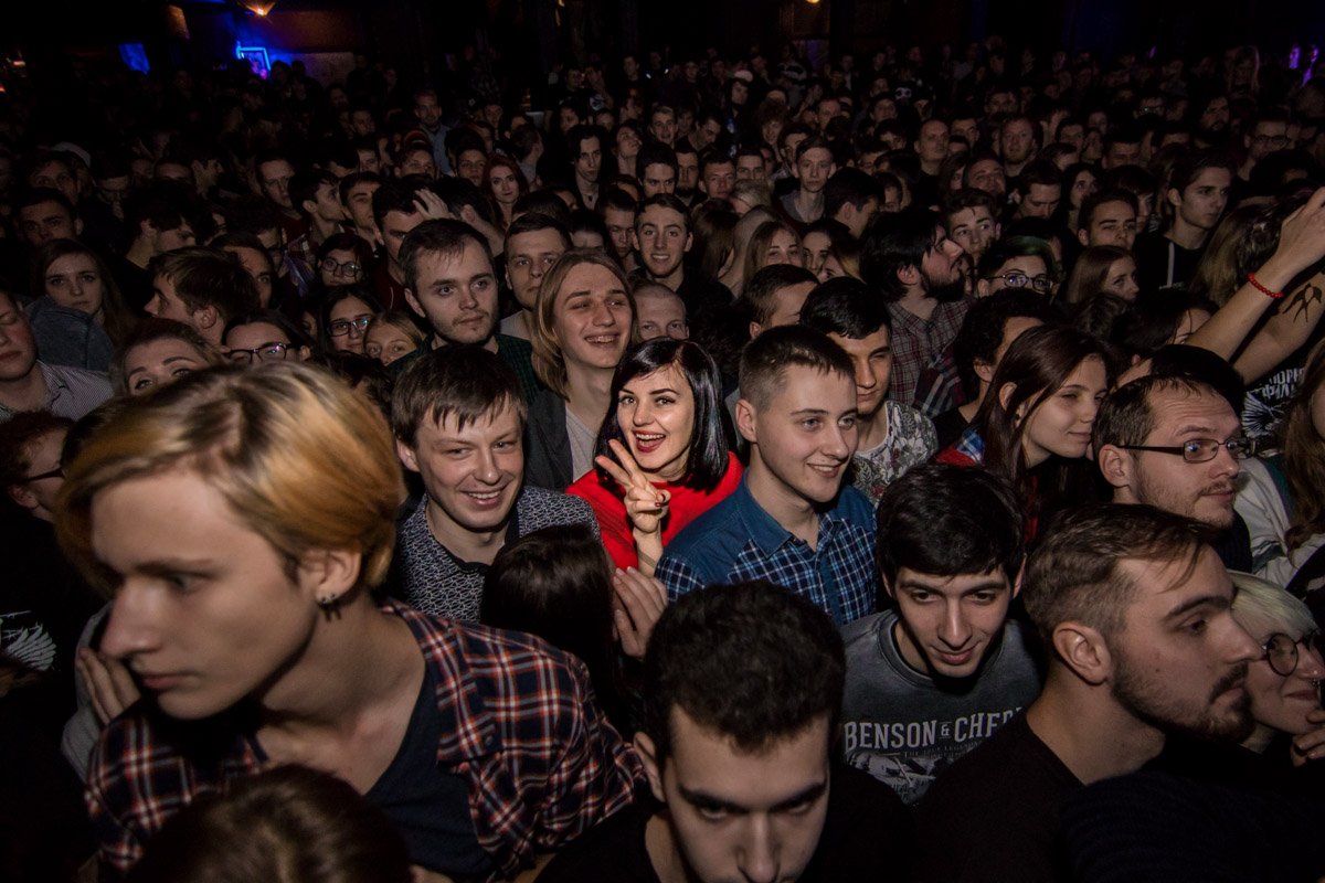 Еще одна красивая фанатка