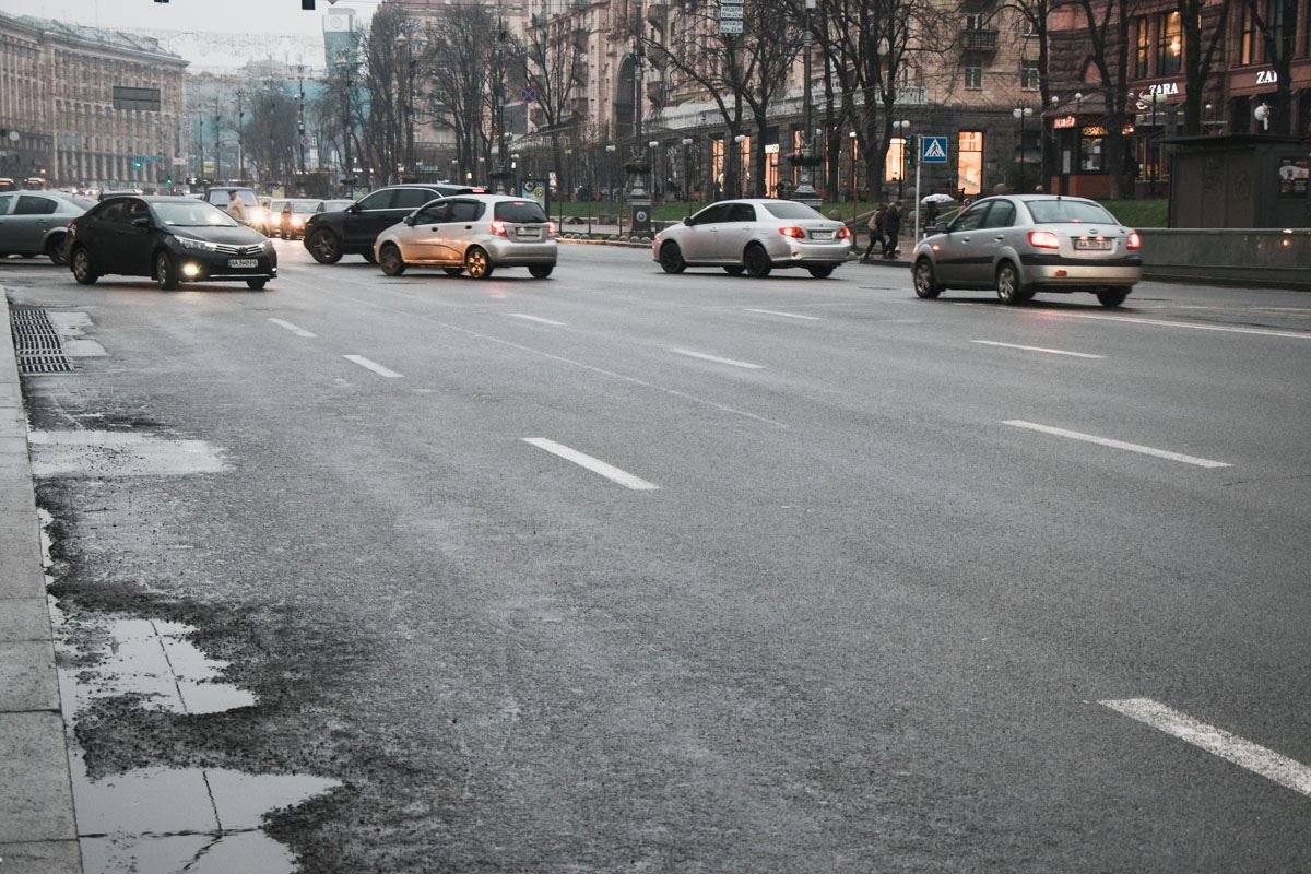 К счастью, дороги в столице успели вовремя обработать К счастью, дороги в столице успели вовремя обработать