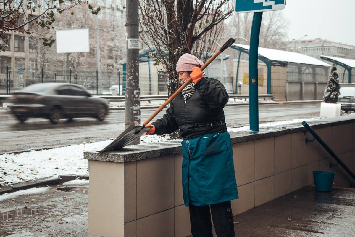 Кому-то снег в радость, а кому-то в тяжесть
