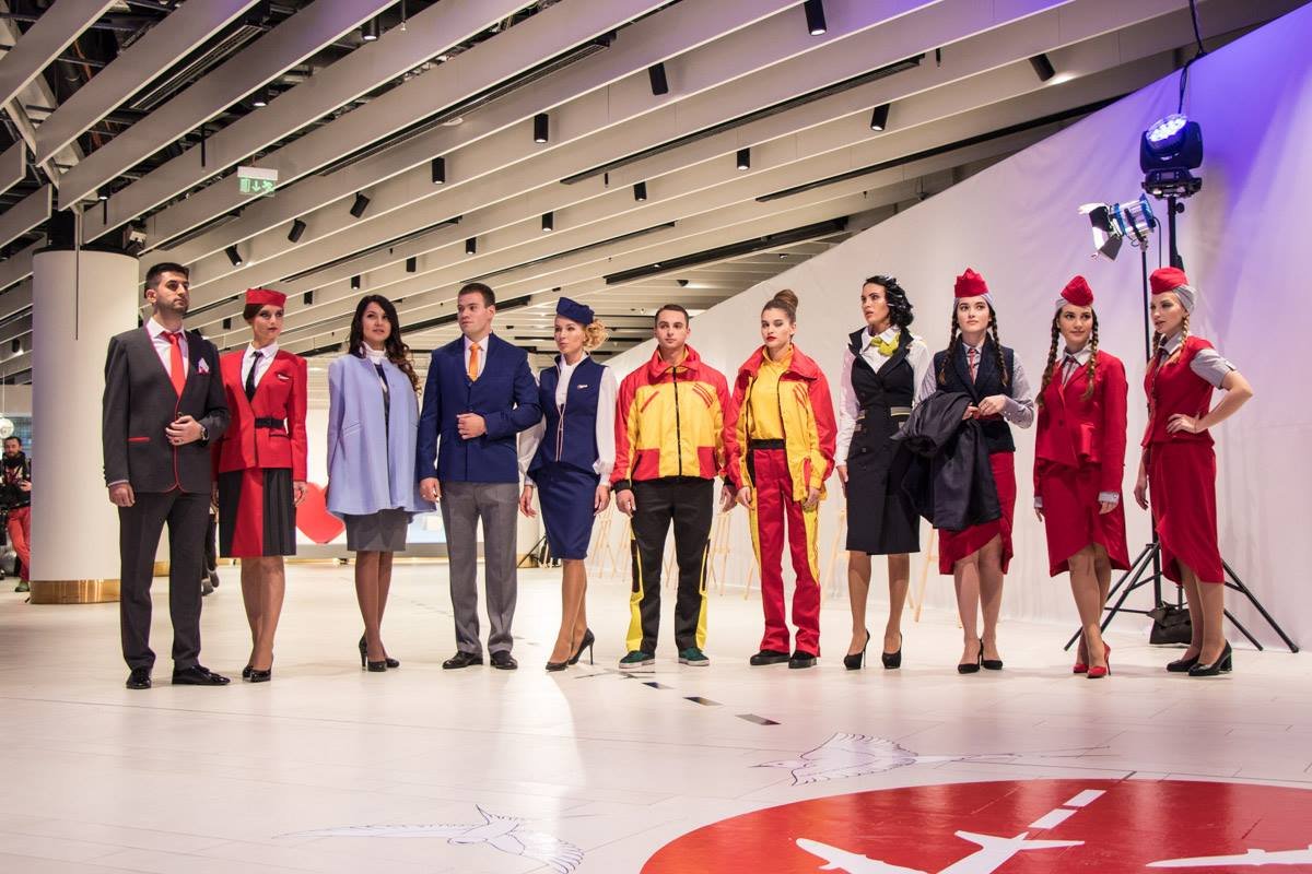 Лучшую дизайнерскую униформу выбирали сами представители авиакомпаний 