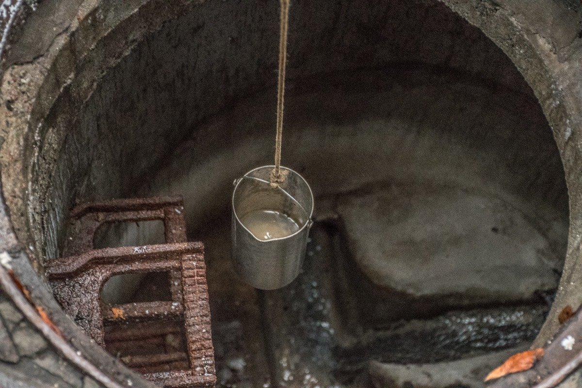 С канализации бизнес центра взяли достаточное количество жидкости С канализации бизнес-центра взяли достаточное количество жидкости