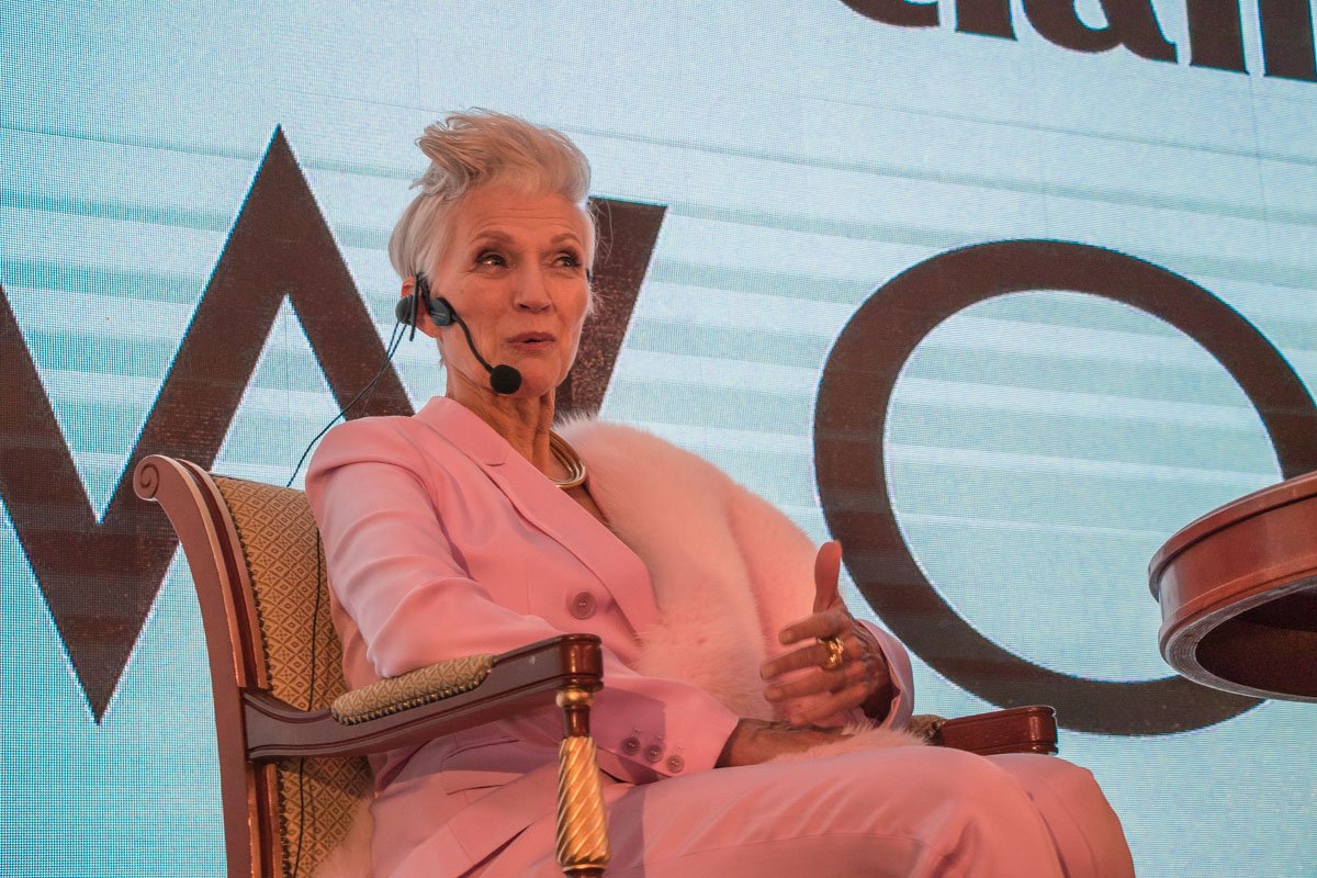 Мэй Маск впервые выступила в Украине