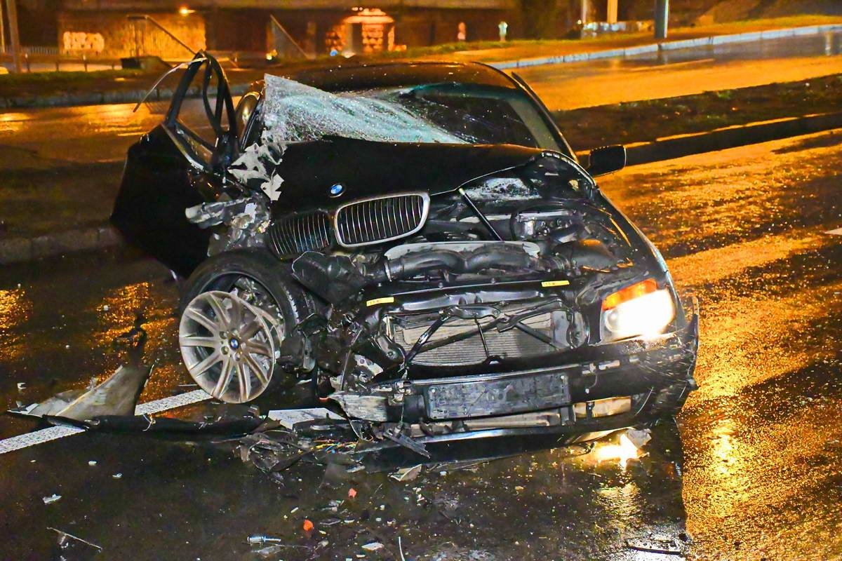 Водителя на месте аварии не было Водителя на месте аварии не было