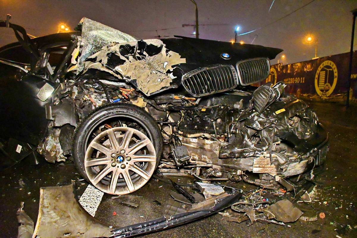 Двигатель сорван с подушек Двигатель сорван с подушек