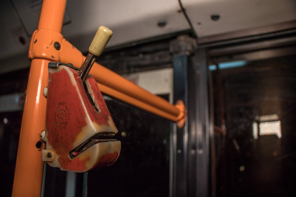 Троллейбус на маршруте 2009 года выпуска