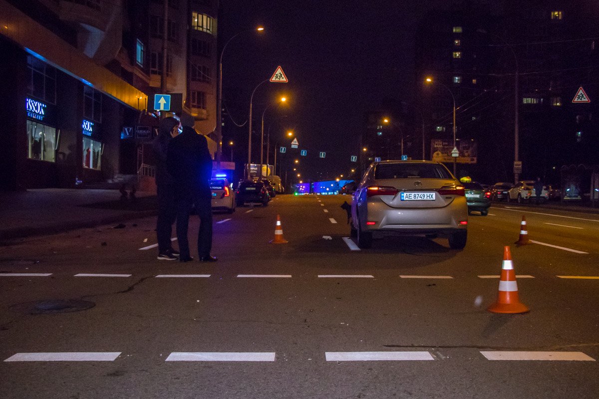 ДТП произошло на пересечении улиц Тверской и Антоновича