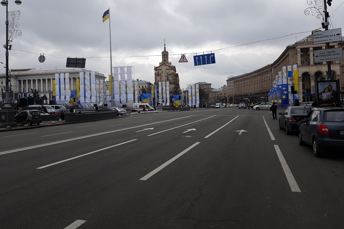 Задержание Саакашвили: Крещатик перекрыт Задержание Саакашвили: Крещатик перекрыт