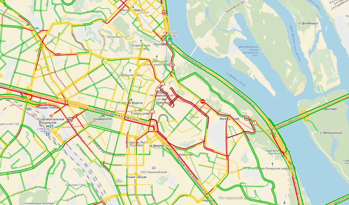 В центре Киева образовались пробки