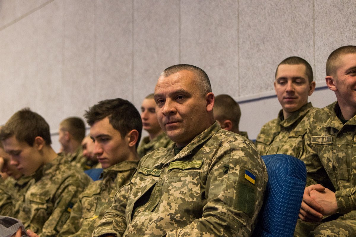 В зале присутствовало много участников АТО 