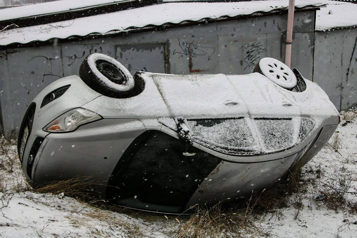 На данный момент ожидается приезд эвакуатора