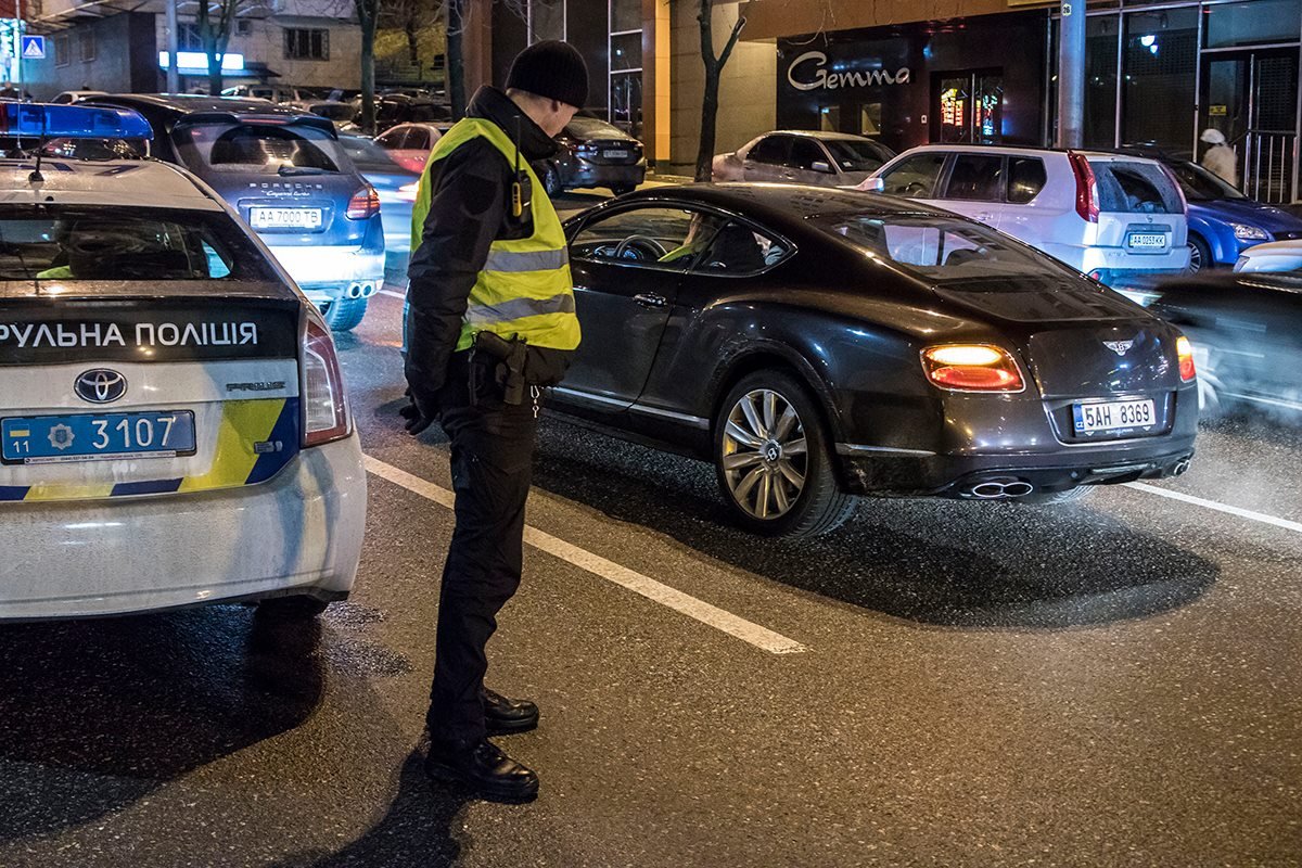 На место выехала патрульная полиция