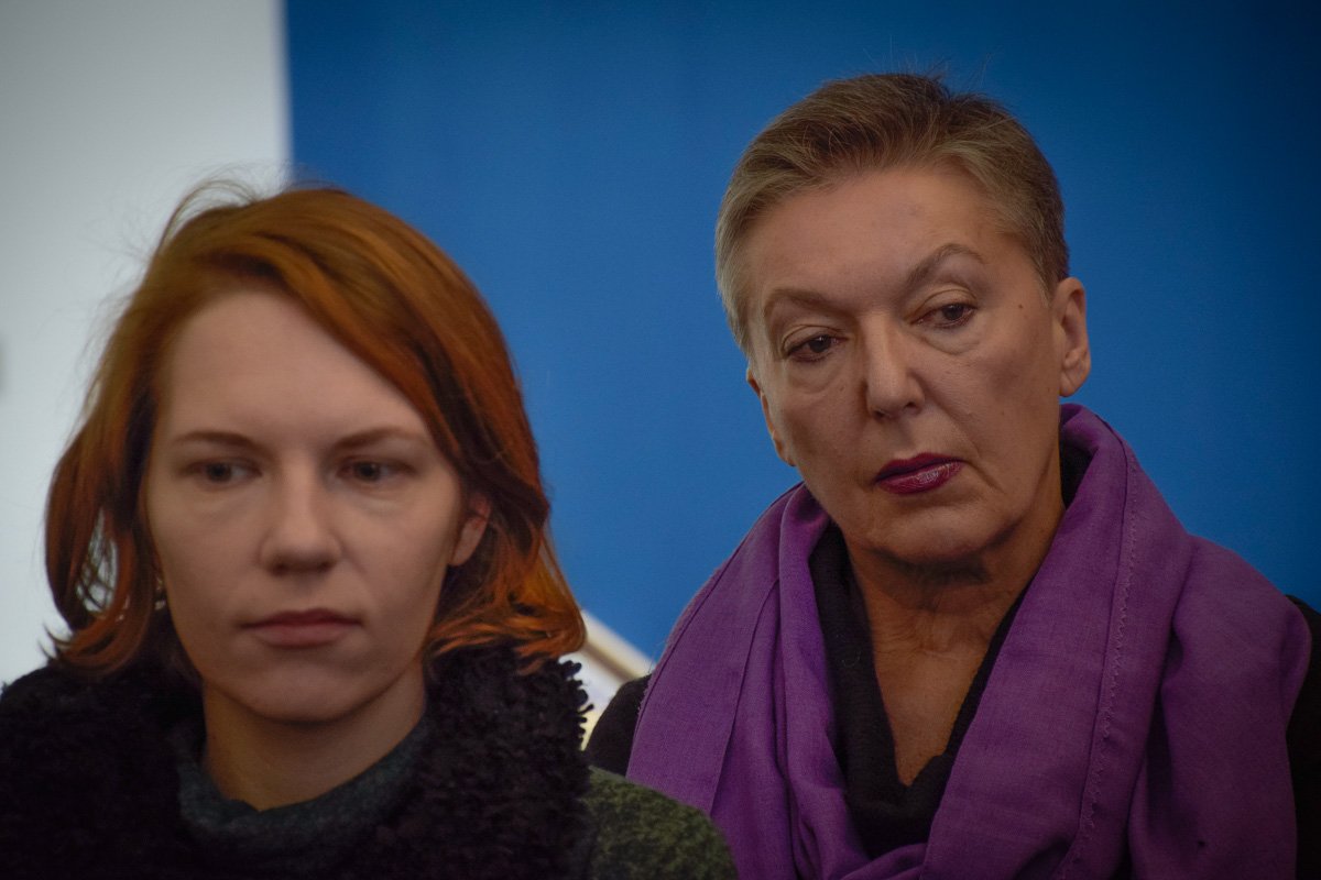 Задумчивый взгляд Задумчивый взгляд