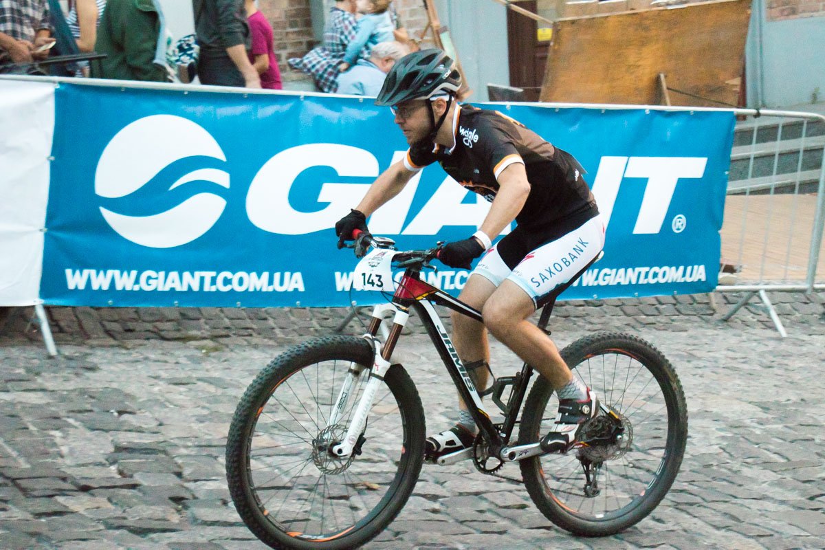 Организаторы приглашали к участию женщин и мужчин в возрасте от 18 лет Организаторы приглашали к участию женщин и мужчин в возрасте от 18 лет