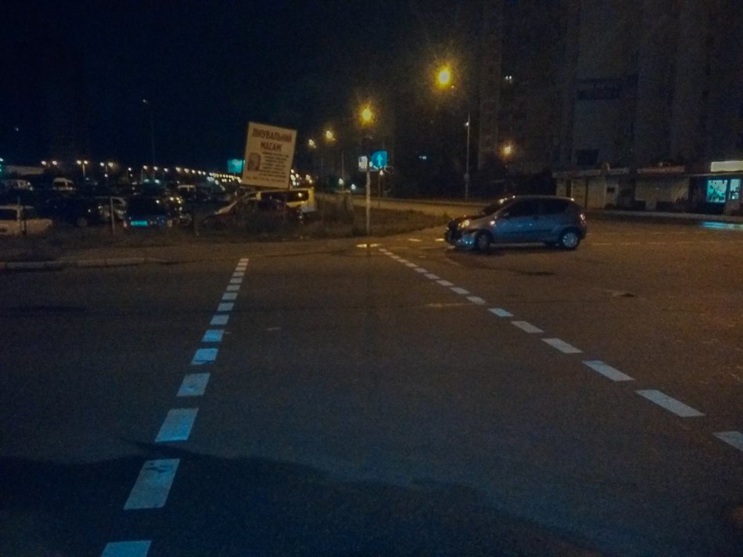 Chevrolet ехал по проспекту Григоренко со стороны проспекта Бажана