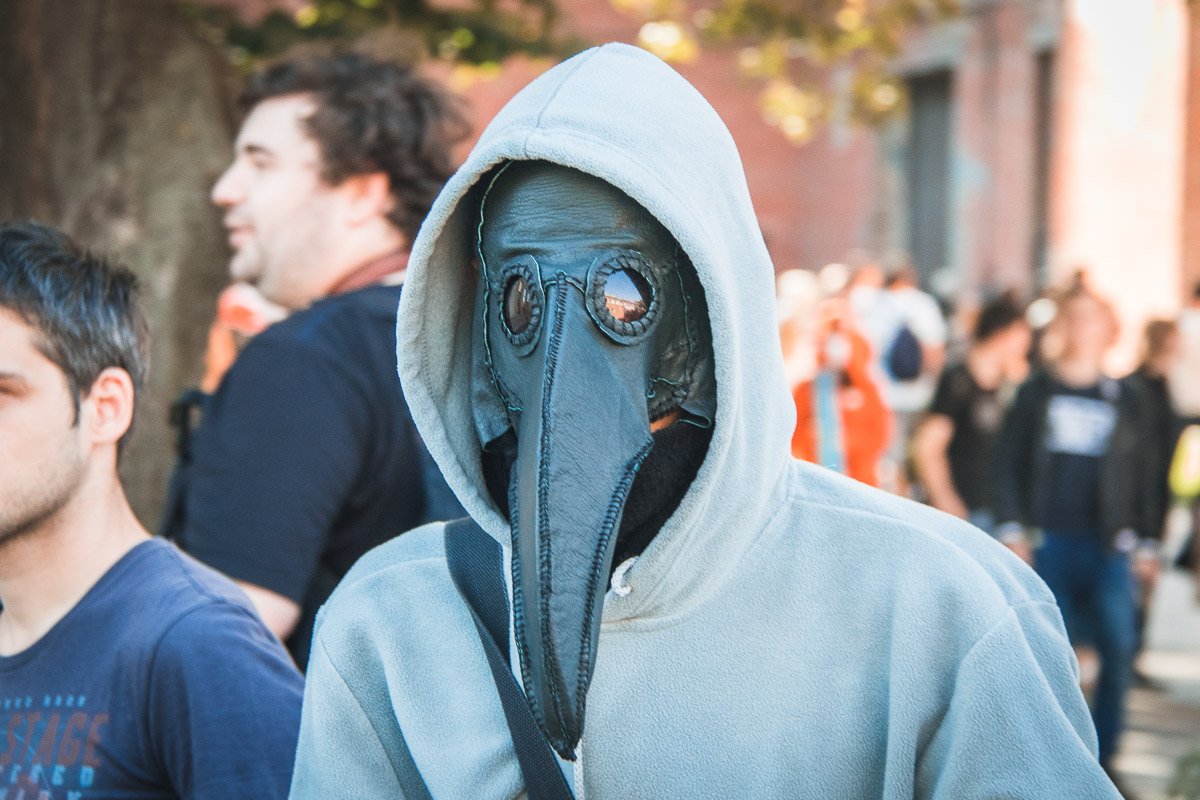 Обиделся, что сегодня не получится наделать капостей Обиделся, что сегодня не получится наделать капостей