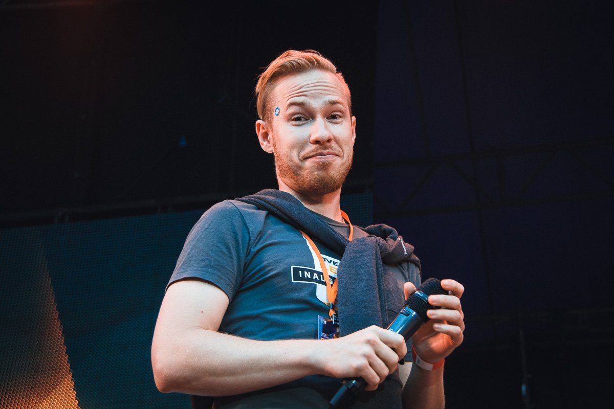 А ведущим стал позитив Стас Давыдов А ведущим стал позитив Стас Давыдов