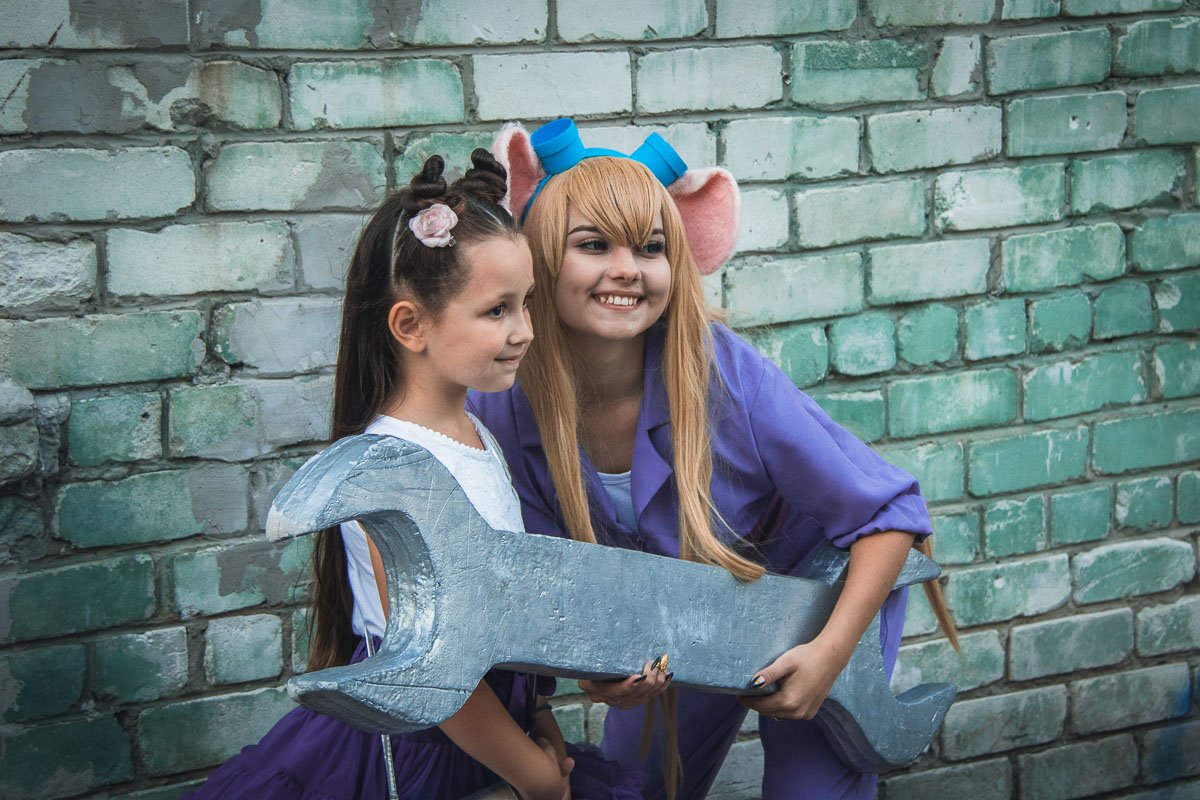 Гаечка пришла одна, потому что Чип и Дейл в субботу спят