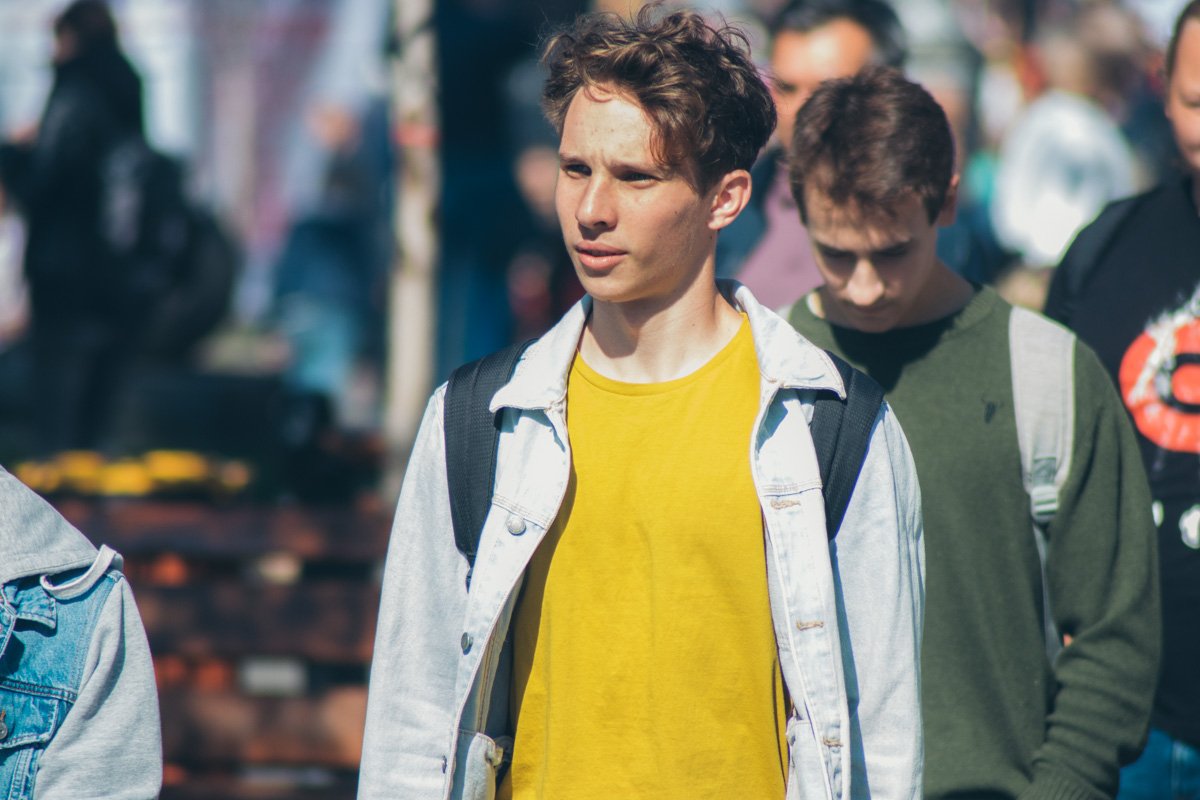 Солнце надо мной, солнце на мне Солнце надо мной, солнце на мне