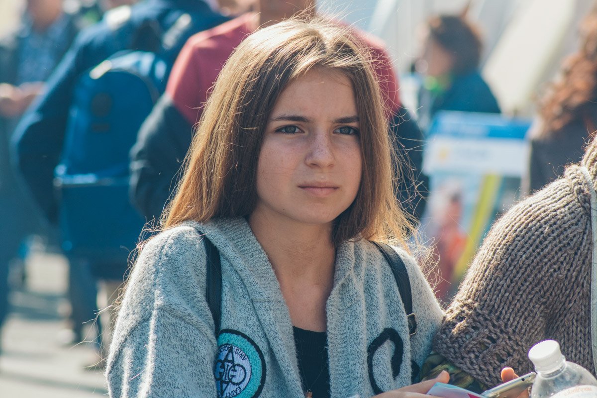 Приятнее гулять под ручку Приятнее гулять под ручку