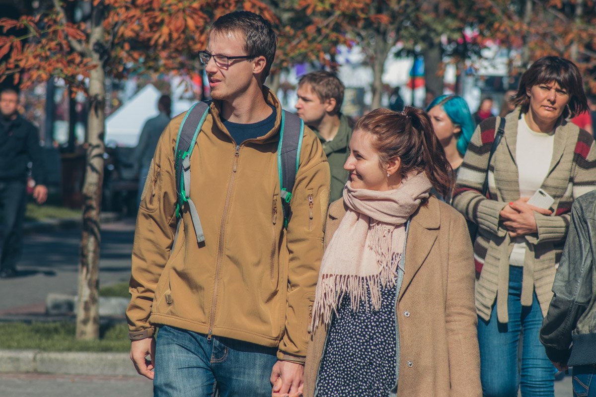 Ветер - это вам не шутки, надо беречь горло Ветер - это вам не шутки, надо беречь горло