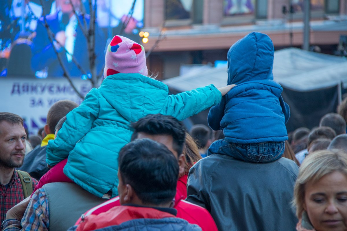 Праздник объединил множество людей, даже малыши не остались равнодушными Праздник объединил множество людей, даже малыши не остались равнодушными