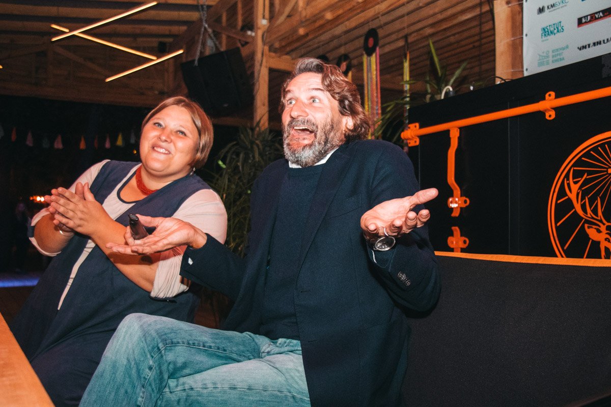 Его искренность просто умиляет Его искренность просто умиляет