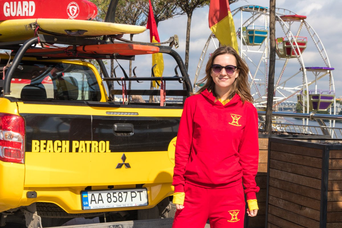 Очень красивые у нас пожарники Очень красивые у нас пожарники