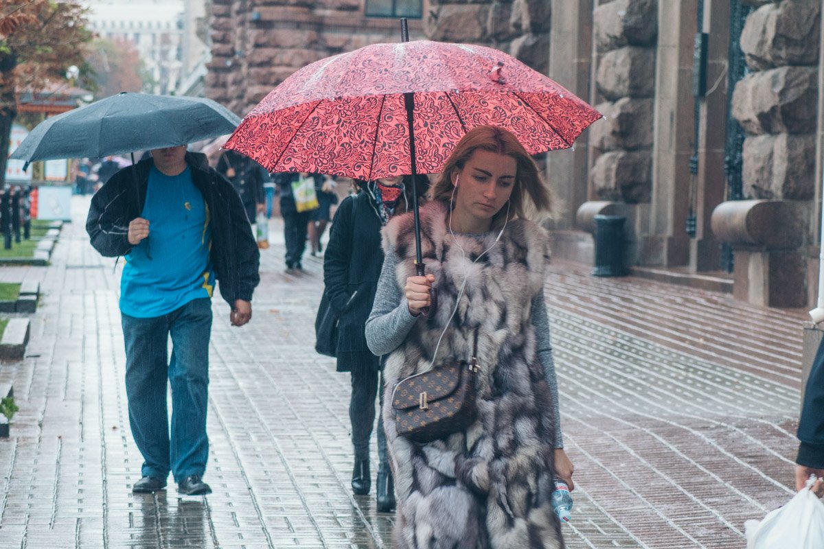 Так хотелось бы, чтобы кто-то сейчас написал... Так хотелось бы, чтобы кто-то сейчас написал...