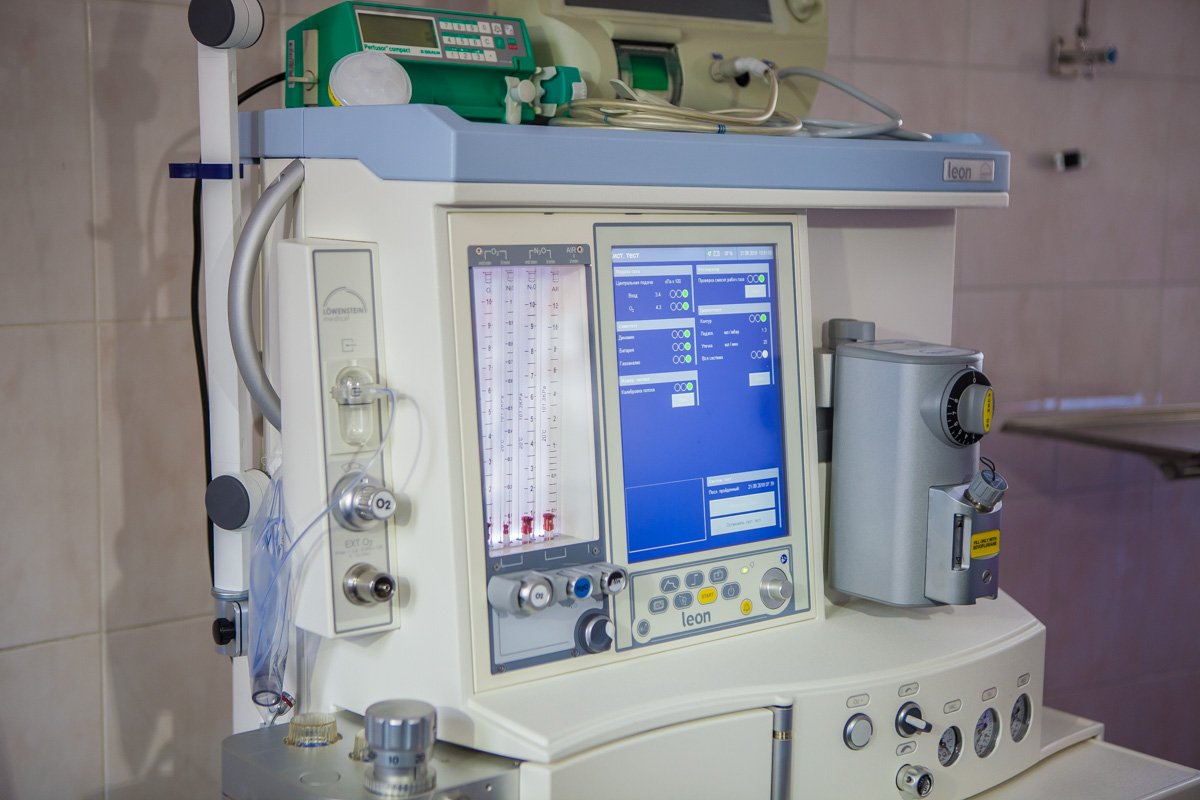 Наркозно-дыхательная станция Leon