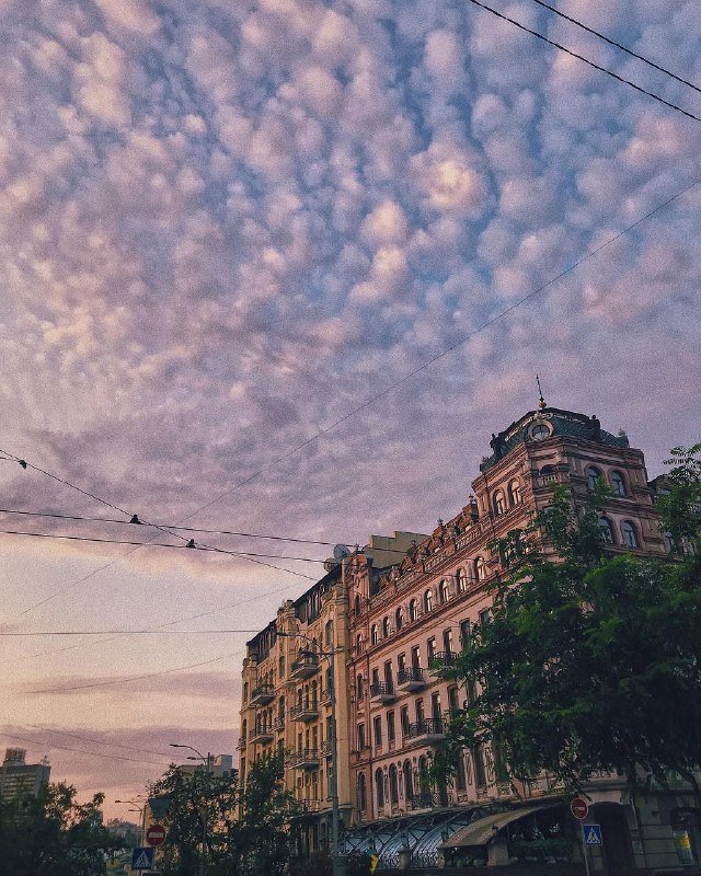 Ватное небо. Фото: @soul___space___