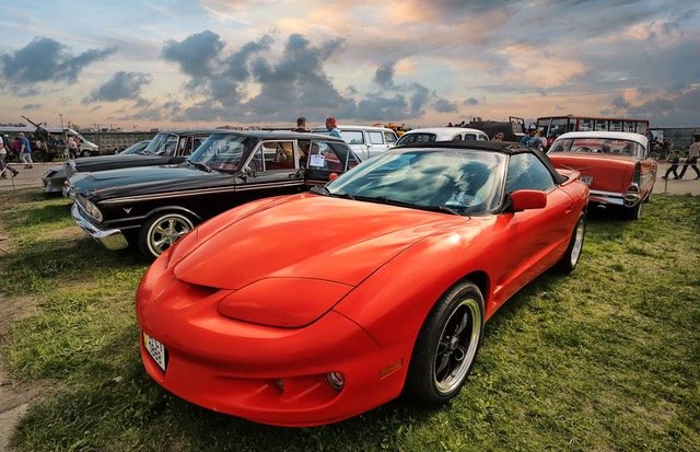 На специально отведенной площадке гонщики будут дрифтовать