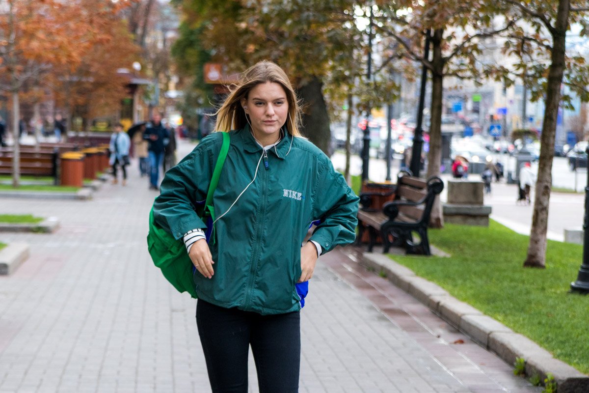 Осенью гардероб переходит в режим спорт