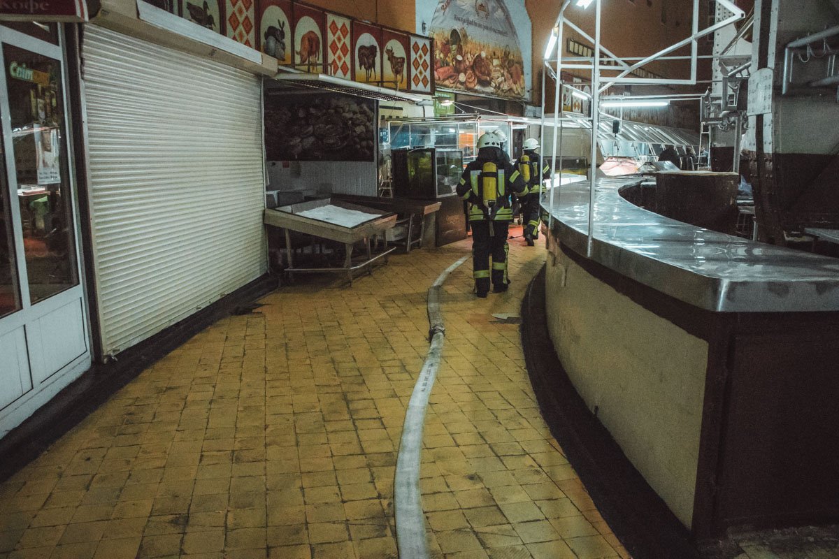 На место прибыло шесть единицы основной и специальной техники На место прибыло шесть единицы основной и специальной техники