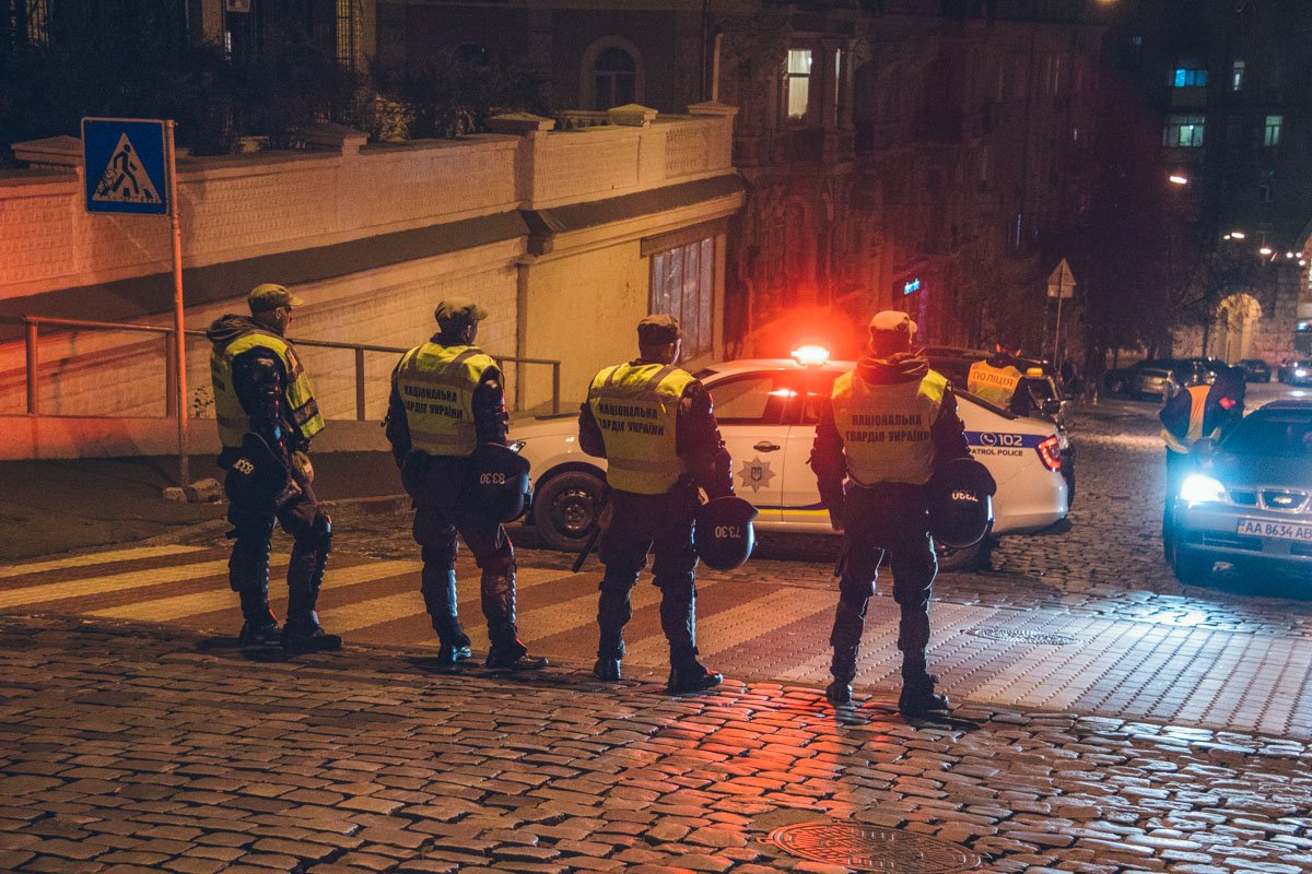 Правительственный квартал находился под усиленной охранной Правительственный квартал находился под усиленной охранной