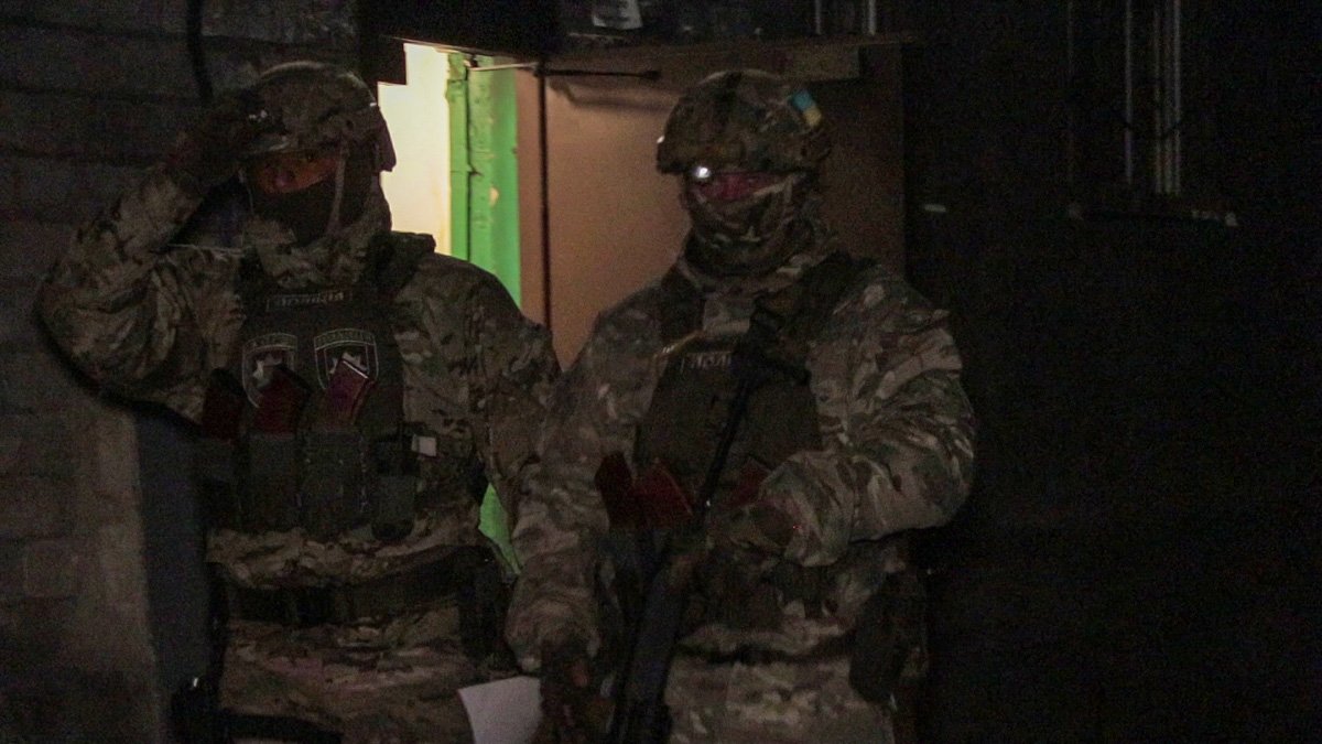 Квартиру штурмовал спецназ КОРД