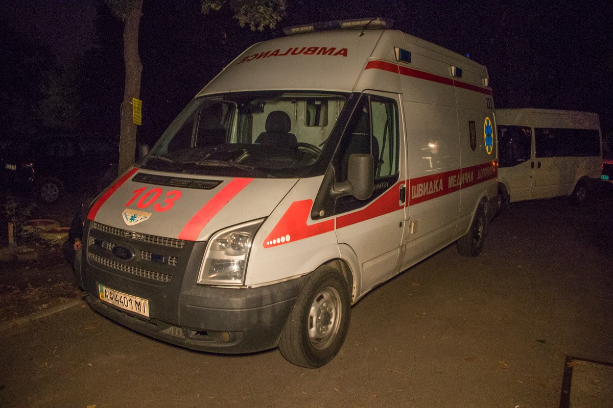 Его передали медикам и отвезли в больницу в сопровождении полиции