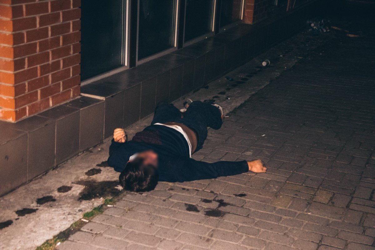 Никаких документов или вещей при нем обнаружено не было Никаких документов или вещей при нем обнаружено не было