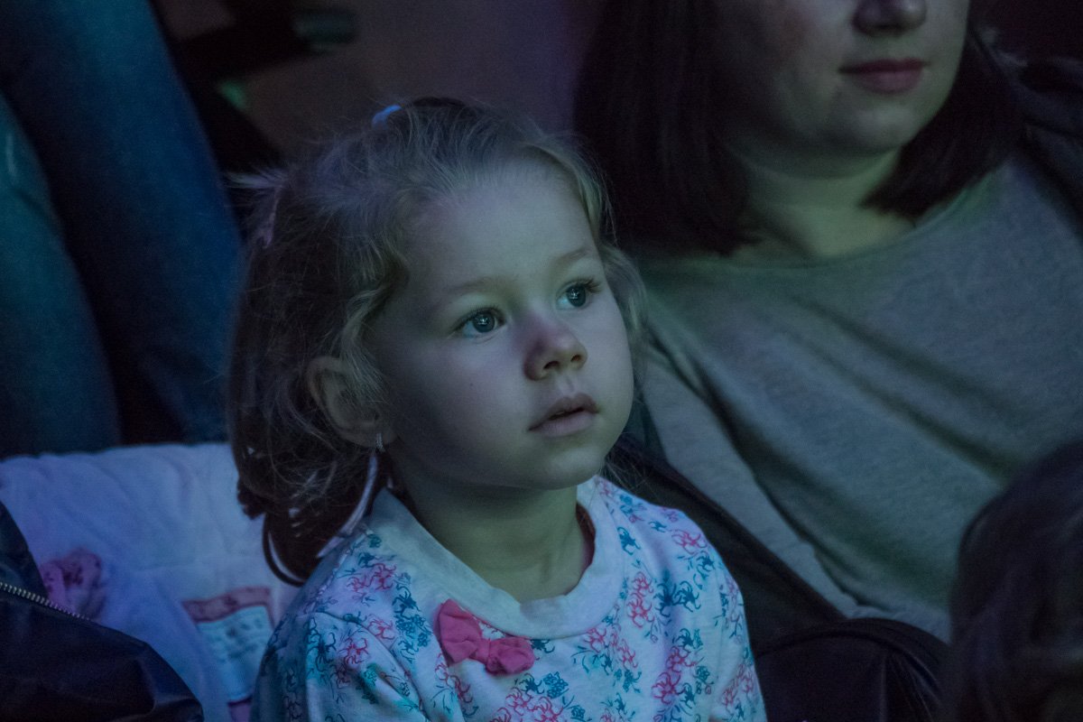 Глаз от артистов не отвести