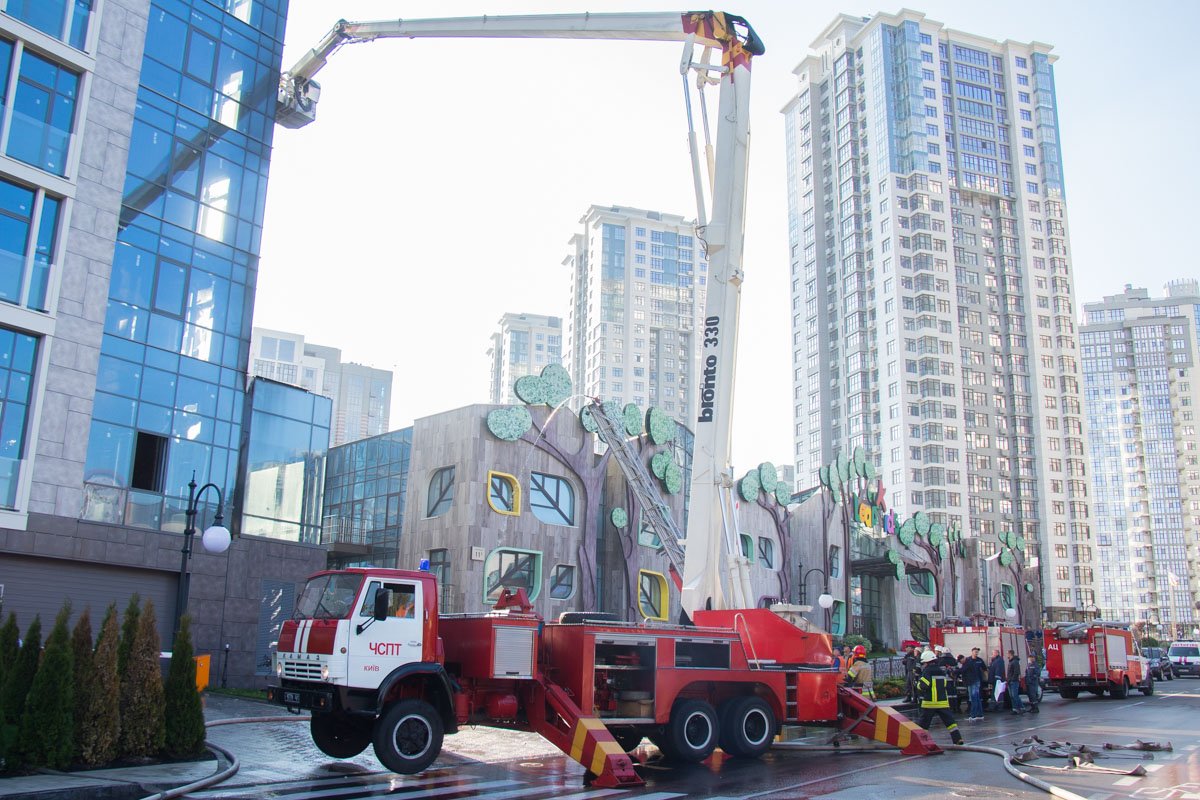 В здании загорелась утеплительная минеральная вата на 1 этаже