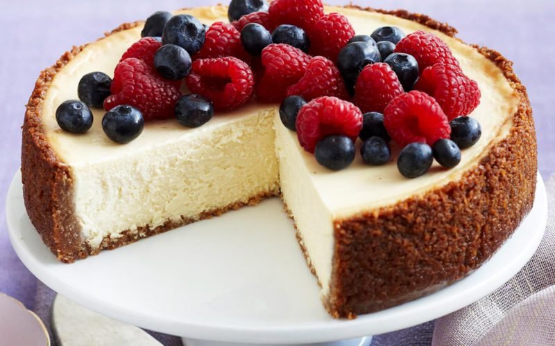 Торт с чизкейком внутри Торт с чизкейком внутри